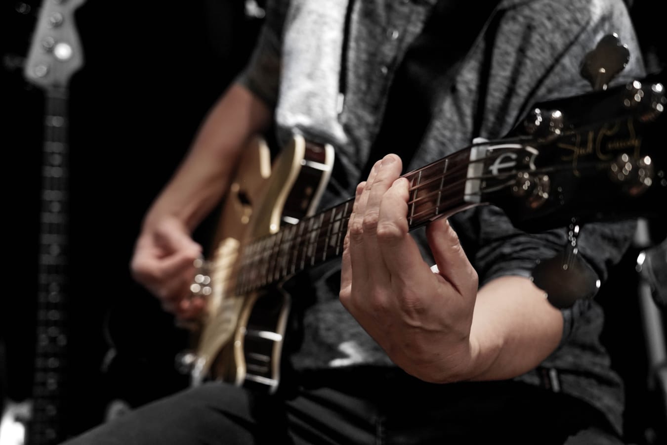 bassist buchen remote, bassaufnahmen für songs